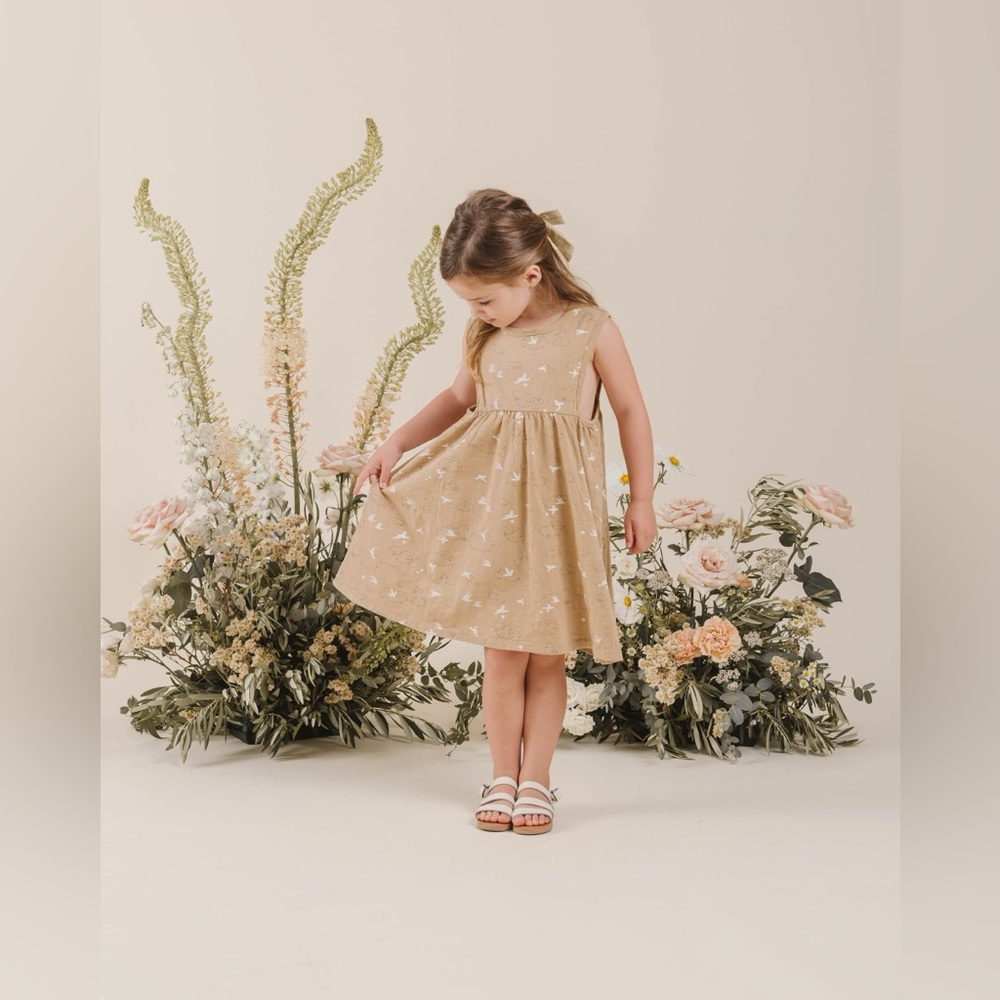Rylee and cru clouds Layla dress in almond 0/3